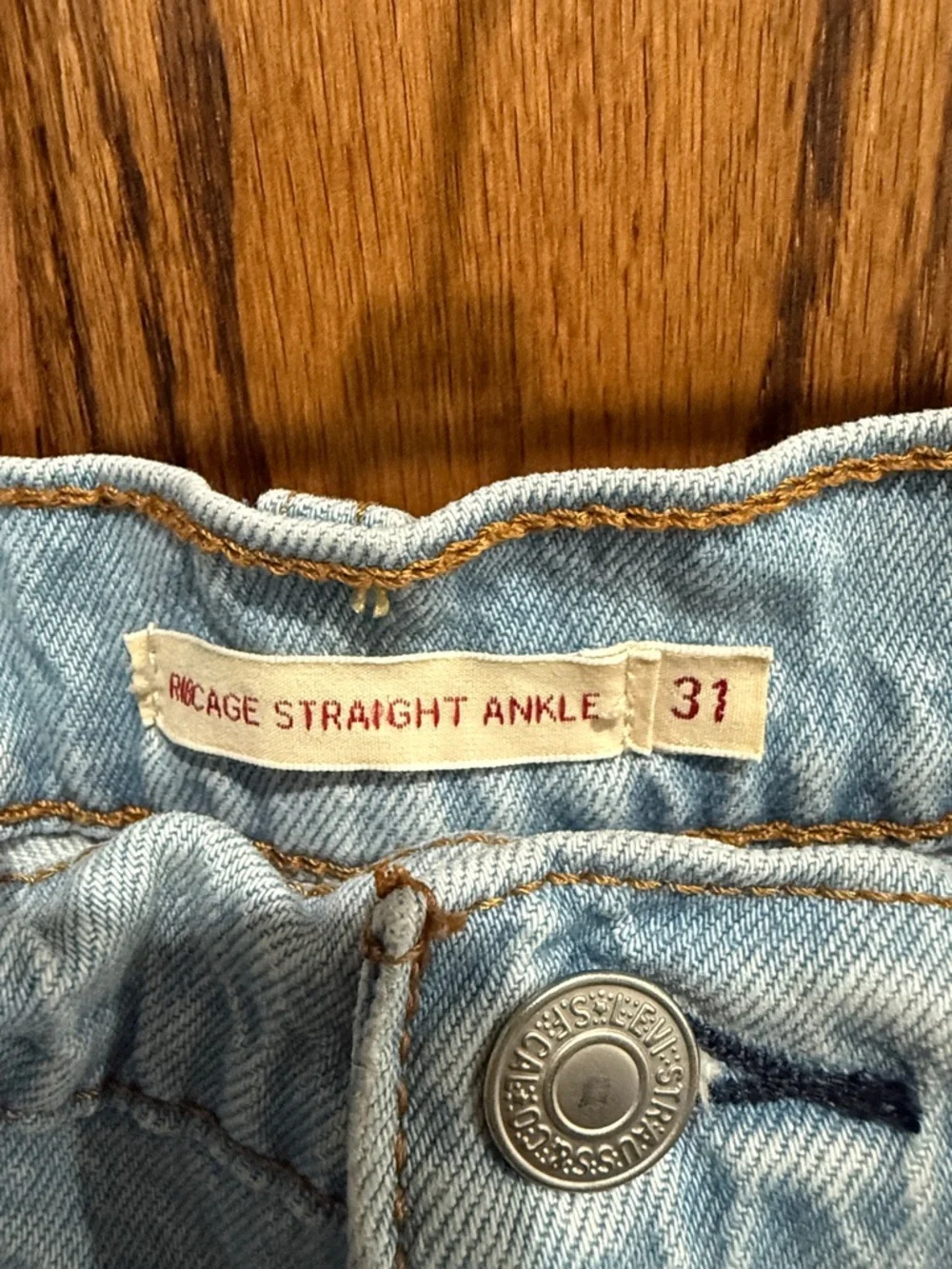 Levi’s Ribcage Ankle - Picture 2 of 5